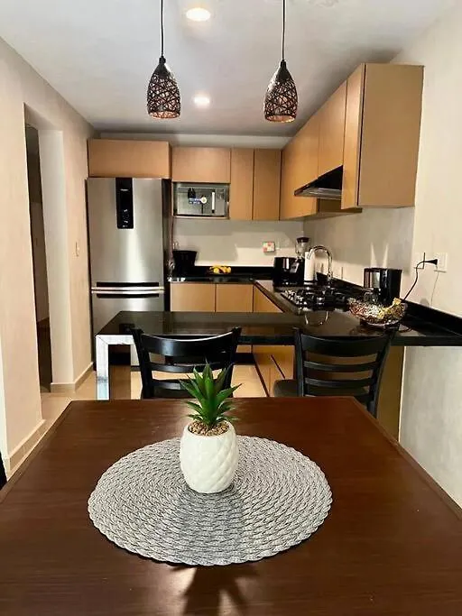 Departamento Centrico Y Moderno En Cancun.